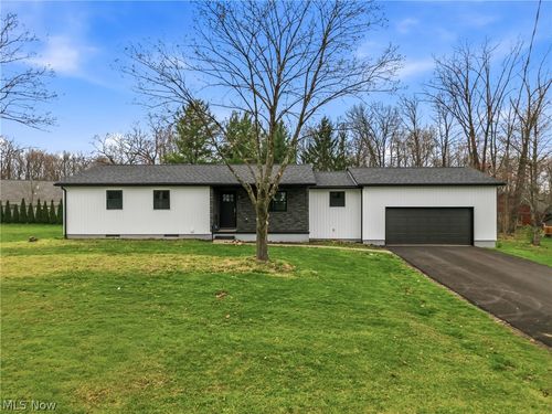 44129 Columbiana Waterford Rd, Columbiana, OH, 44408-9481 | Card Image