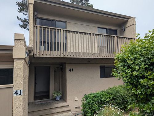 41 Montsalas Dr, Monterey, CA, 93940-5286 | Card Image