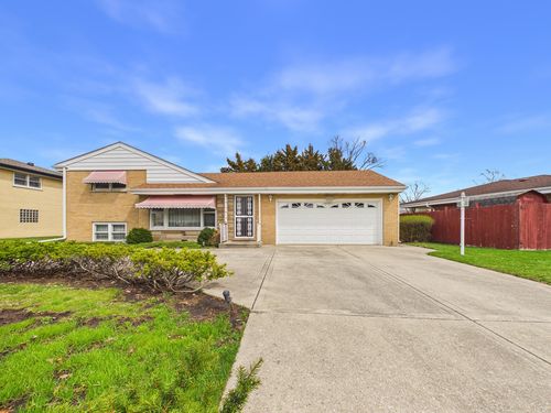 9275 Clancy Dr, Des Plaines, IL, 60016-5114 | Card Image