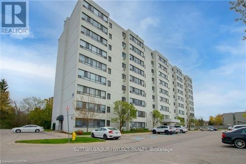 204-135 Base Line Rd W, London, ON, N6J4W4 | Card Image
