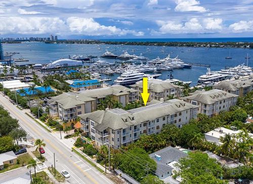 apt-402-3940 N Flagler Dr, West Palm Beach, FL, 33407-4442 | Card Image