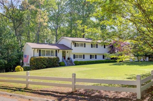 3519 Sunderland Way Ne, Brookhaven, GA, 30319-1953 | Card Image