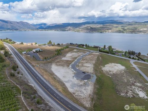 126 Loretta Lane, Chelan, WA, 98816 | Card Image