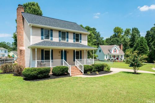 408 Hunters Ridge Dr, Fuquay Varina, NC, 27526-2179 | Card Image