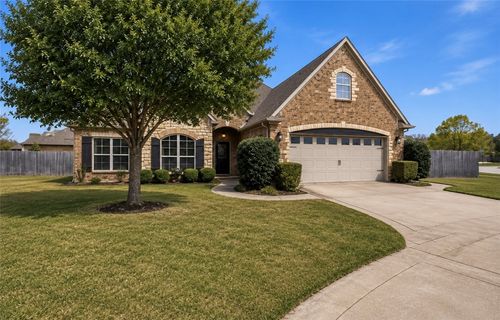 3907 W Mountain View Dr, Fayetteville, AR, 72704-6233 | Card Image