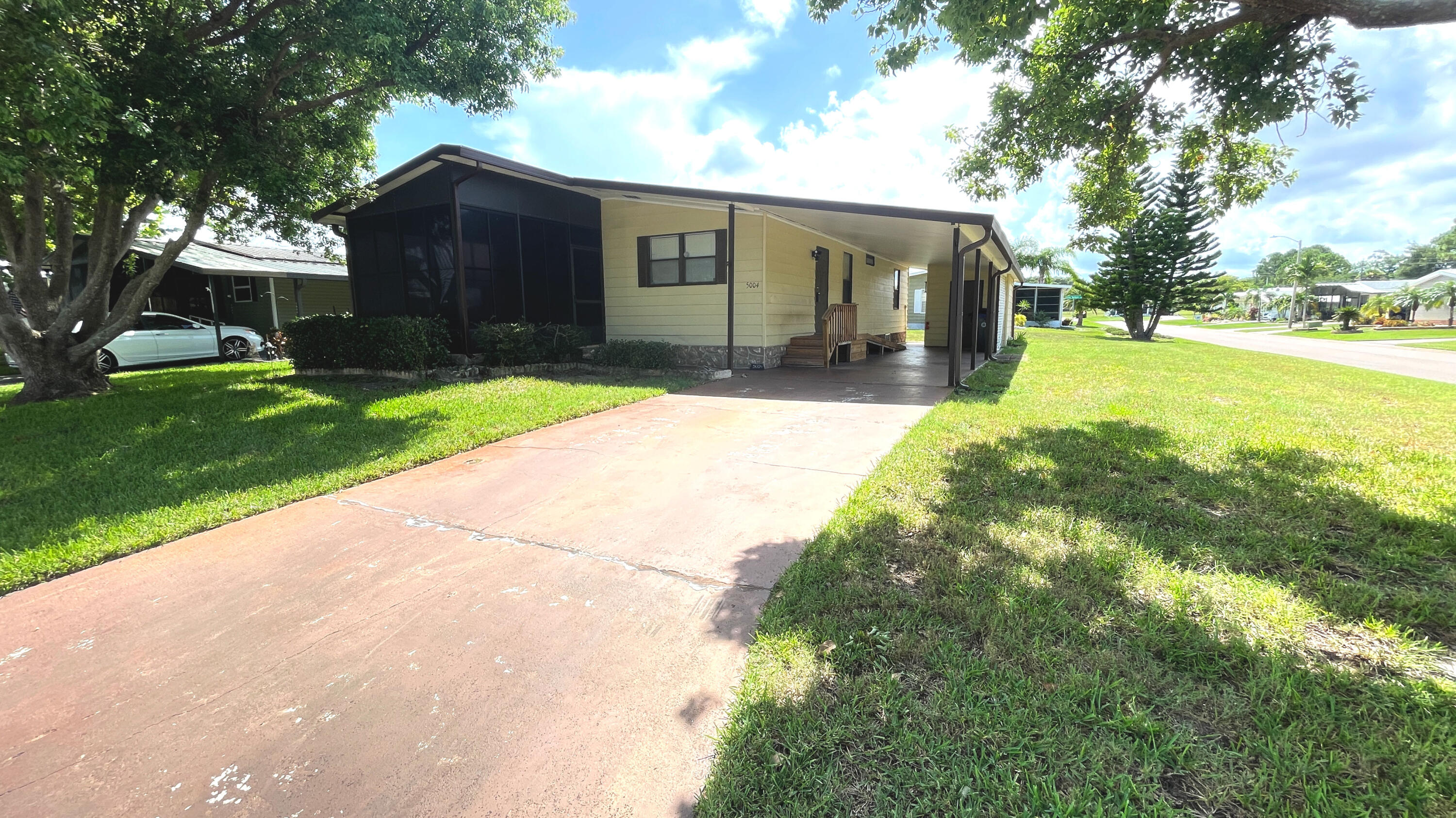 Santa Christina Ave, Titusville, FL 32780