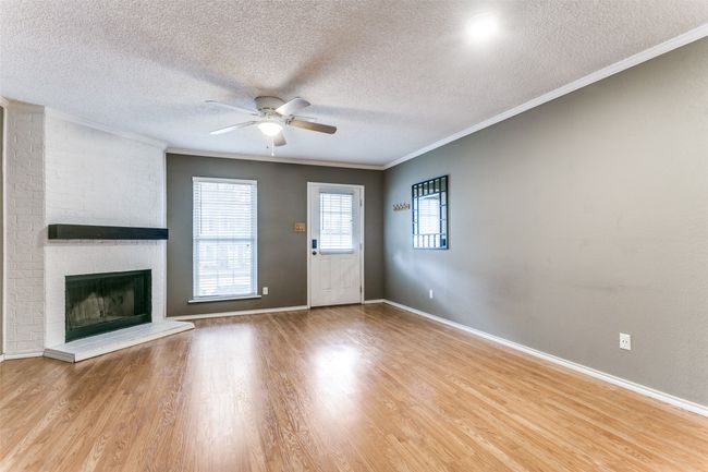 17 Abbey Rd, Townhouse with 2 bedrooms, 2 bathrooms and null parking in Euless TX | Image 4