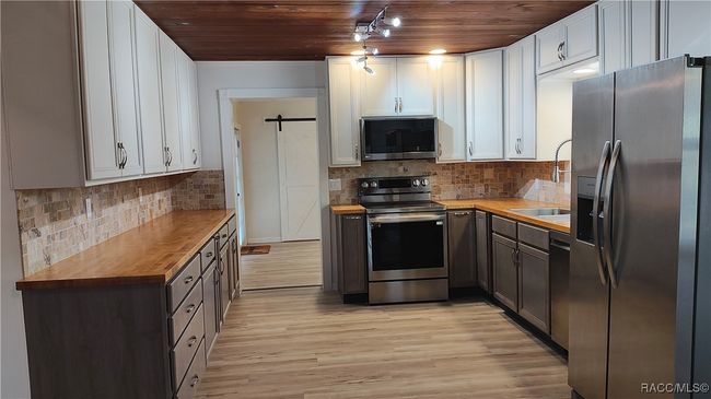 9193 S Great Oaks Dr, House other with 2 bedrooms, 2 bathrooms and 1 parking in Floral City FL | Image 14