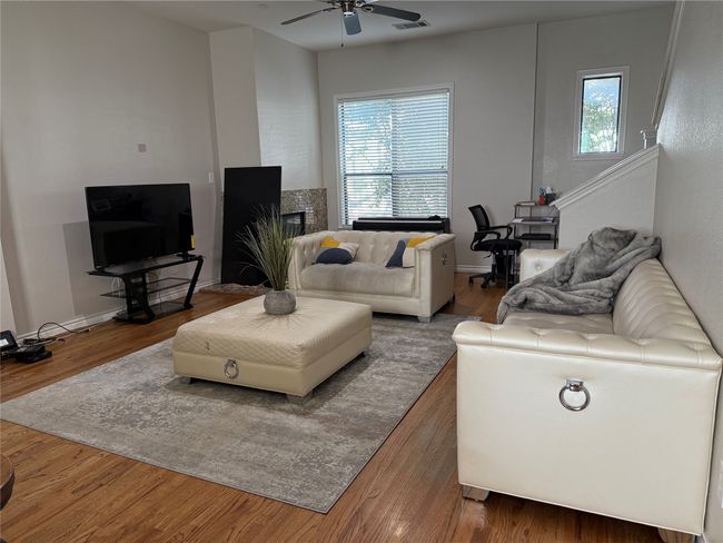 UNIT-16 - 13900 Noel Rd, Condo with 2 bedrooms, 2 bathrooms and null parking in Dallas TX | Image 6