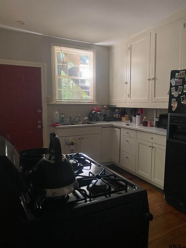 APT-2 - 621 W Houston St, Home with 0 bedrooms, 0 bathrooms and null parking in Tyler TX | Image 12