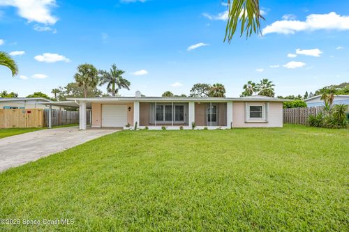 138 W Pasco Ln, Cocoa Beach, FL, 32931-3608 | Card Image