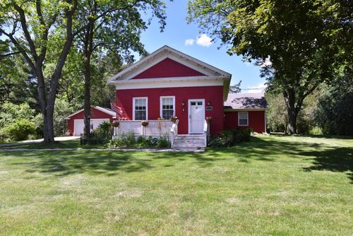 1123 S Utica Road, Summit, WI, 53066 | Card Image