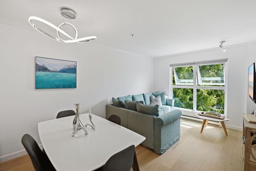 2510 W 4th Ave, Vancouver, BC, V6K1P6 | Card Image