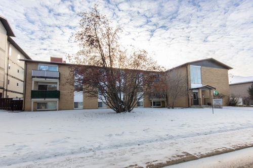 {{alt}} | Card Image