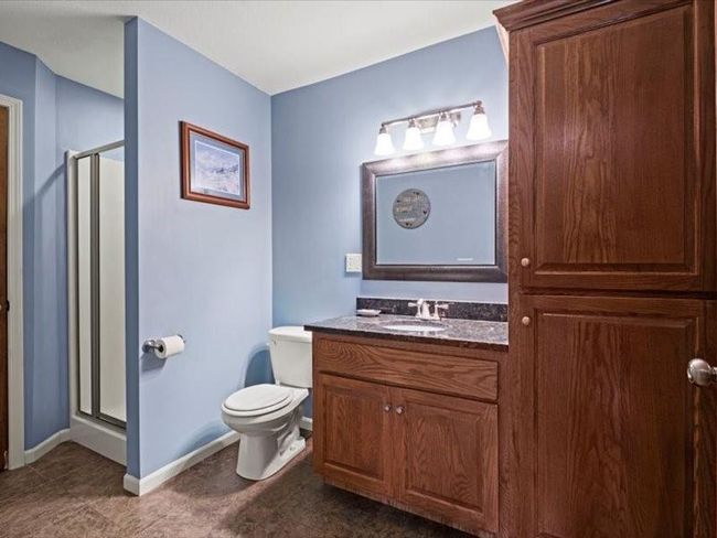 Full bathroom f | Image 35