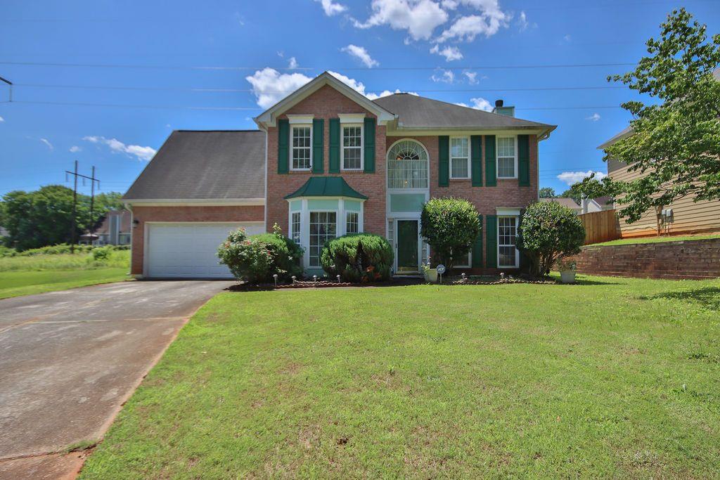 Green Oak Cir, Lawrenceville, GA 30043