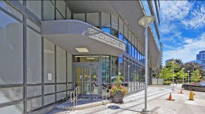 1505 - 825 Church St, Condo with 2 bedrooms, 2 bathrooms and null parking in Toronto ON | Image 1