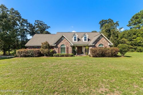 267 Mcdonald Chapel Rd, Collins, MS, 39428-4715 | Card Image