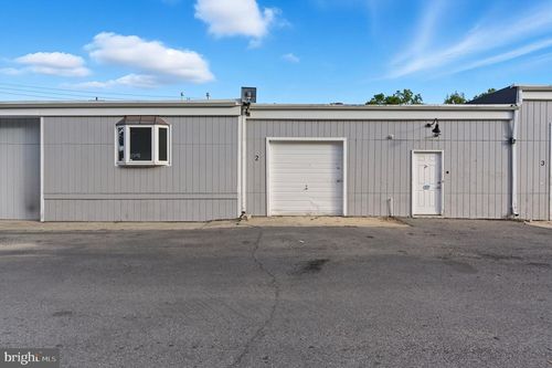 534 Whitesville Rd, Jackson, NJ, 08527-5044 | Card Image