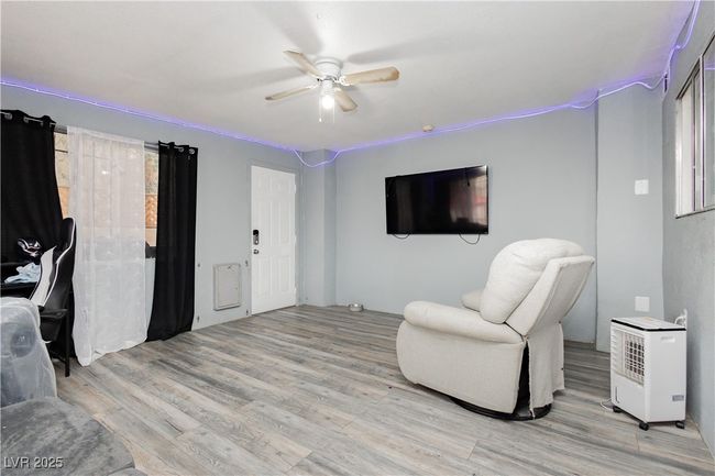 Possible Room with private entrance | Image 17
