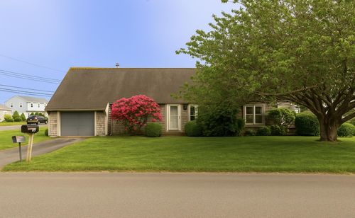 74 Merchant Ave, West Dennis, MA, 02670-2324 | Card Image