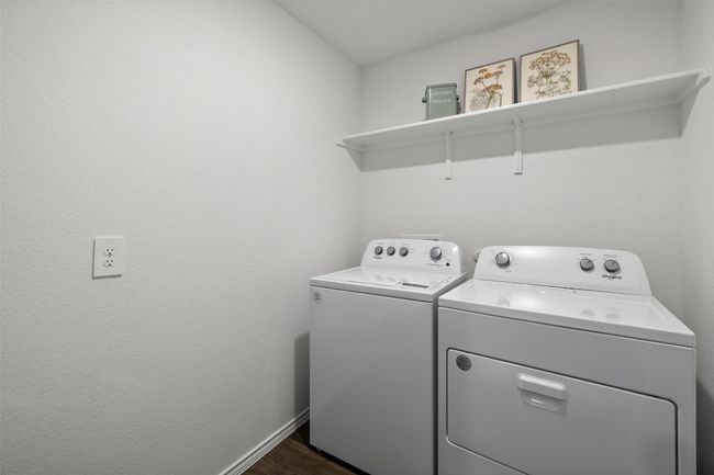 827 Arnold Loop, House other with 3 bedrooms, 2 bathrooms and 2 parking in Uhland TX | Image 32