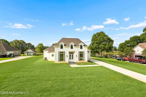 46 Long Lk, Carriere, MS, 39426-8117 | Card Image