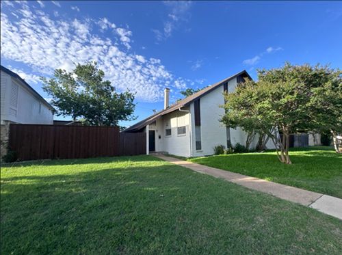 13509 Red Fern Ln, Dallas, TX, 75240-5808 | Card Image