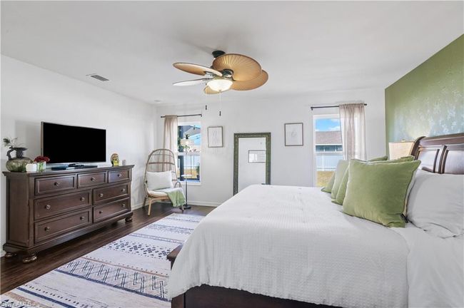 420 Se 13 Th Ct, House other with 4 bedrooms, 3 bathrooms and 2 parking in Cape Coral FL | Image 11