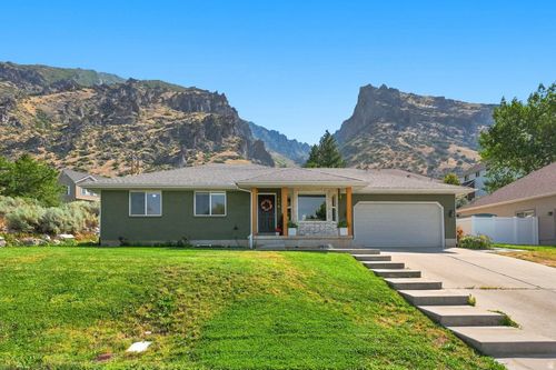 1112 700, Springville, UT, 84663-3154 | Card Image