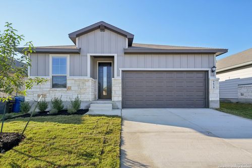 9638 Grand Via Blvd, Converse, TX, 78109-1883 | Card Image