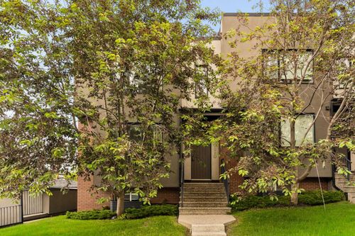 2920 15 St Sw, Calgary, AB, T2T6R3 | Card Image