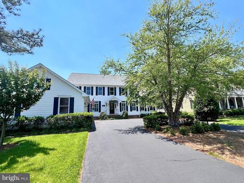 130 E Side Dr, REHOBOTH BEACH, DE, 19971-1300 | Card Image