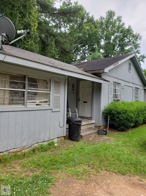 925 Guam, Wake Village, TX, 75501 | Card Image