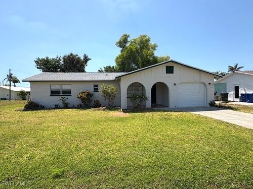 15757 Missouri St, BOKEELIA, FL, 33922-3822 | Card Image