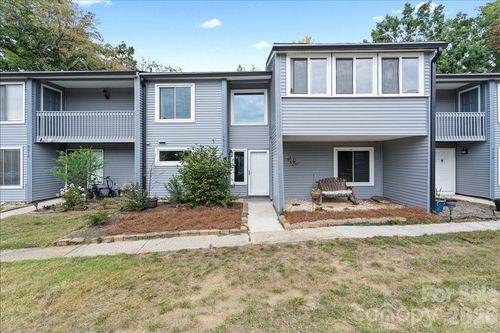 6610 Point Comfort Ln, Charlotte, NC, 28226-3942 | Card Image