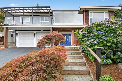 1052 Corona Cres, Coquitlam, BC, V3J7J3 | Card Image