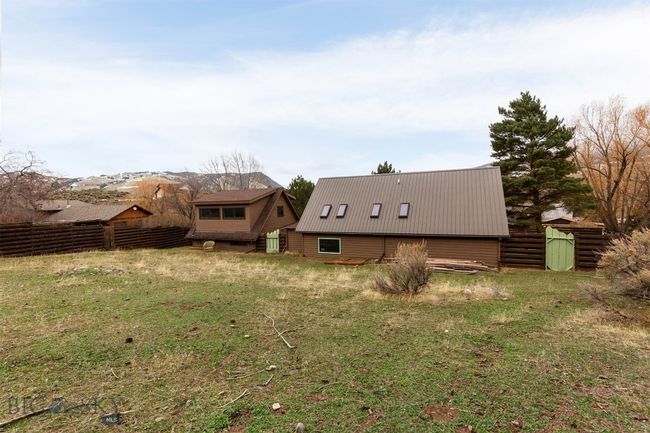 4 Solar Mountain Rd, House other with 3 bedrooms, 2 bathrooms and null parking in Gardiner MT | Image 50