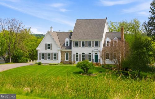 15018 Clover Hill Rd, WATERFORD, VA, 20197-1425 | Card Image