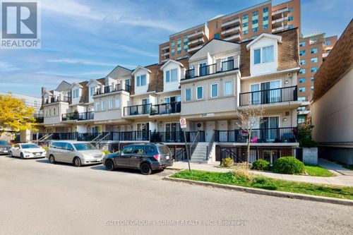 2003-3049 Finch Avenue W, Toronto (Humbermede), ON, M9N0A5 | Card Image