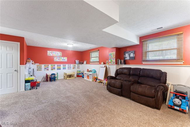 649 Wendemere Dr, House other with 4 bedrooms, 2 bathrooms and null parking in Hubbard OH | Image 19