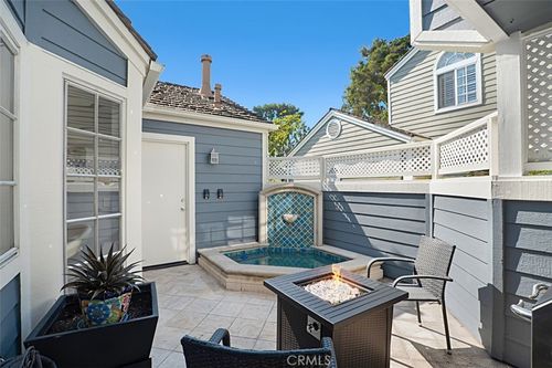 unit-102-600 John K Dr, Long Beach, CA, 90803-6395 | Card Image