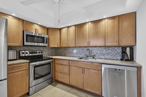 361 Wellington J, West Palm Beach, FL, 33417-2506 | Card Image