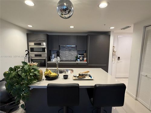 apt-713-7661 Nw 107th Ave, Doral, FL, 33178-4627 | Card Image