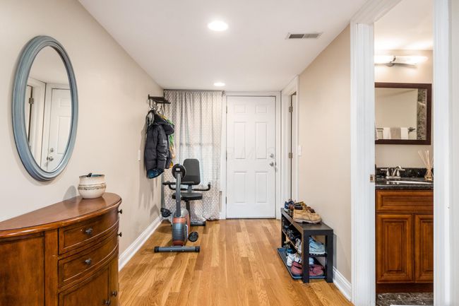 108 Hamilton Ave, Condo with 2 bedrooms, 2 bathrooms and null parking in Columbus OH | Image 18