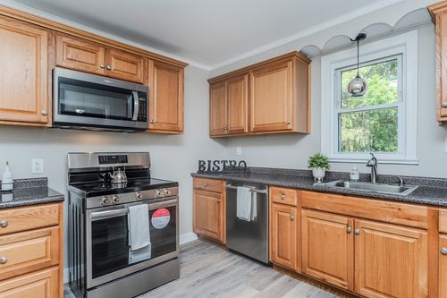 2045 Calkins Rd, Palmer, MA, 01069-9303 | Card Image