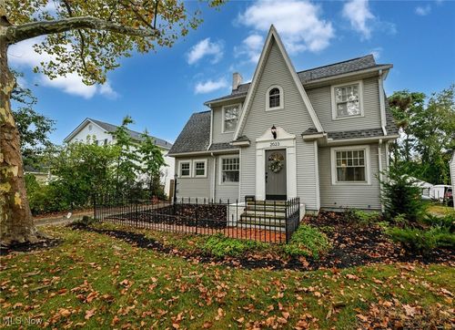 2023 Broad Blvd, Cuyahoga Falls, OH, 44223-1917 | Card Image