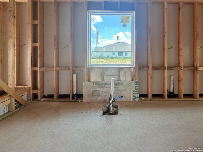 12915 Spur Holw, House other with 3 bedrooms, 3 bathrooms and null parking in Schertz TX | Image 12