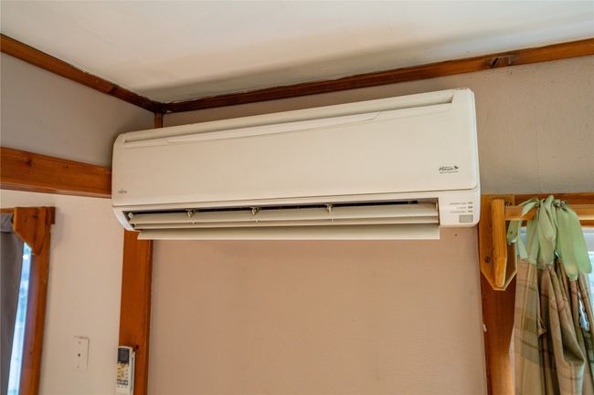 Detailed view of a wall mounted air conditioner | Image 9
