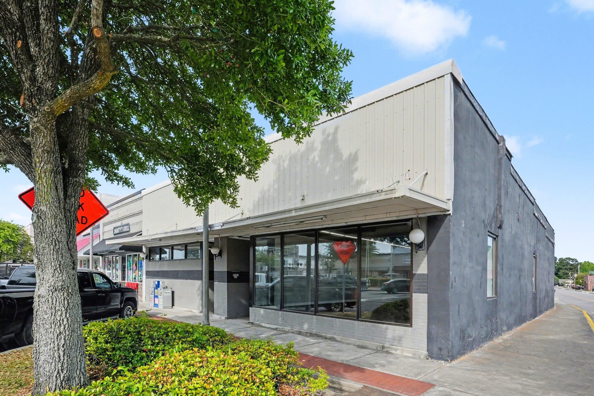 4123 Meeting St, Loris, SC 29569